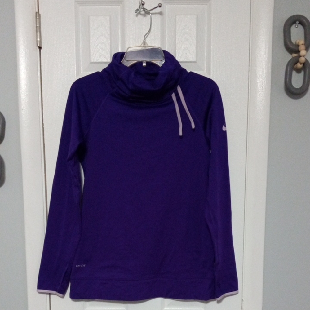 🚨B2G1 NIKE Nike Pro Plum Purple Long Sleeve Top